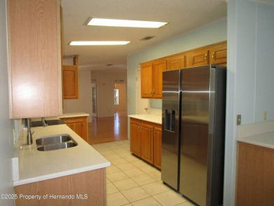 **Seller motivated***High & Dry.....Well maintained Jacobsen on Brookridge Country Club in Florida - for sale on GolfHomes.com, golf home, golf lot