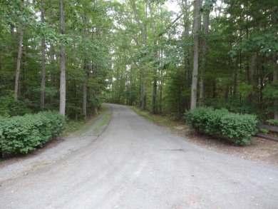 Welcome to this exquisite home site nestled on Country Club Lane on Lewisburg Elks Country Club in West Virginia - for sale on GolfHomes.com, golf home, golf lot