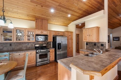 Tucked away on a quiet cul-de-sac and set on a beautiful level 0 on Plumas Pines Golf Resort in California - for sale on GolfHomes.com, golf home, golf lot