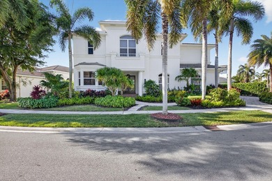 This is the home you've been waiting for in WOODFIELD COUNTRY on  in Florida - for sale on GolfHomes.com, golf home, golf lot