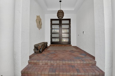 This is the home you've been waiting for in WOODFIELD COUNTRY on Woodfield Country Club in Florida - for sale on GolfHomes.com, golf home, golf lot