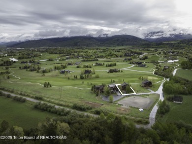 This beautifully maintained 4-bedroom, 4.5-bath log cabin in on Teton Springs Resort and Club in Idaho - for sale on GolfHomes.com, golf home, golf lot