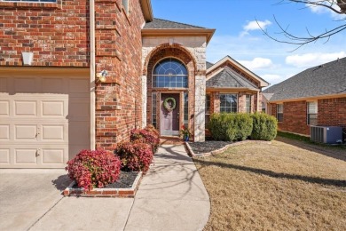 Welcome to 6829 Crenshaw Lane, a charming home nestled in the on Oakmont Country Club in Texas - for sale on GolfHomes.com, golf home, golf lot