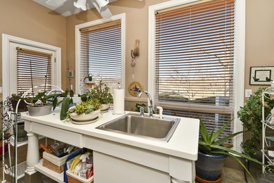 PREMIER HIGHLAND SPRINGS ESTATE Set on one of the most on Highland Springs Country Club in Missouri - for sale on GolfHomes.com, golf home, golf lot