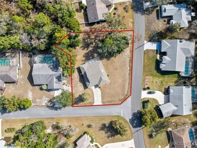 Welcome to this light and bright 3-bedroom, 2-bath home situated on Sugarmill Woods Golf and Country Club in Florida - for sale on GolfHomes.com, golf home, golf lot