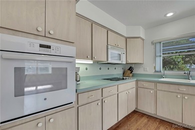 Welcome to this light and bright 3-bedroom, 2-bath home situated on Sugarmill Woods Golf and Country Club in Florida - for sale on GolfHomes.com, golf home, golf lot