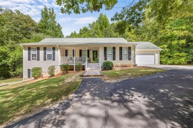 BACK ON THE MARKET! BEAUTIFUL HOME IN COMMERCE!!! You can find on Double Oaks Golf Club in Georgia - for sale on GolfHomes.com, golf home, golf lot