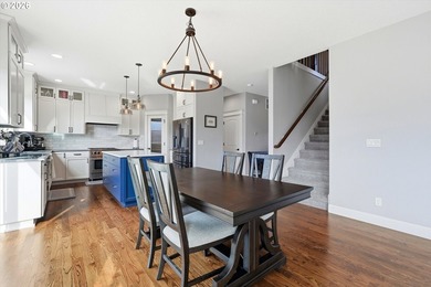 Incredibly well-kept home in Newberg's popular golf course on Chehalem Glenn Golf Course in Oregon - for sale on GolfHomes.com, golf home, golf lot