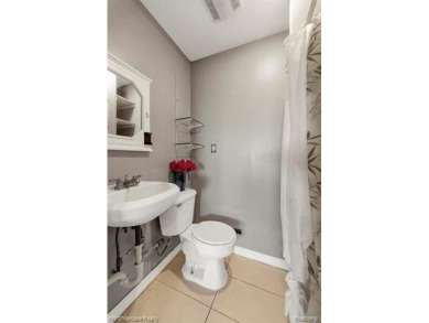 LOCATION LOCATION, CLEAN UPDATED 2 BDRM, 2 BATH, RANCH IN on Bay Pointe Golf Club in Michigan - for sale on GolfHomes.com, golf home, golf lot