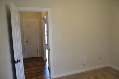 Terrific 3-Bedroom, 2-Bath Home with Pool and Outdoor Kitchen on Shady Oaks Golf Course in Texas - for sale on GolfHomes.com, golf home, golf lot
