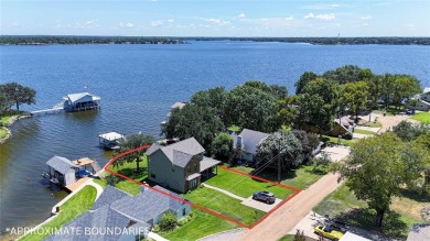 Cozy remodeled 4 bedroom 3 bath lakehouse featuring large on Pinnacle Golf and Boat Club in Texas - for sale on GolfHomes.com, golf home, golf lot