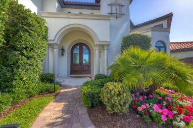 A luxurious coastal retreat at the water's edge on Longboat Key on Links on Longboat Golf Club in Florida - for sale on GolfHomes.com, golf home, golf lot