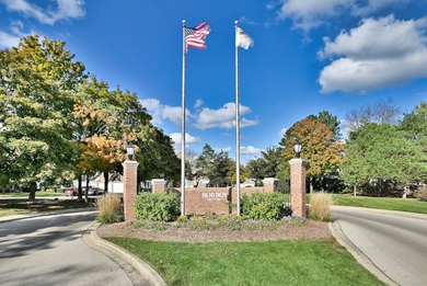 Beautiful, move in condition condominium in popular Rob Roy on Rob Roy Golf Club in Illinois - for sale on GolfHomes.com, golf home, golf lot