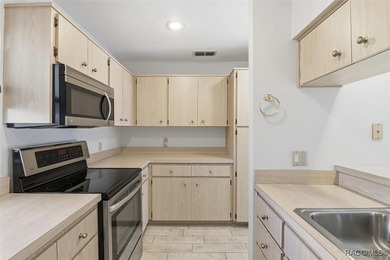 Located in the desirable Sugarmill Woods community, this on Sugarmill Woods Golf and Country Club in Florida - for sale on GolfHomes.com, golf home, golf lot