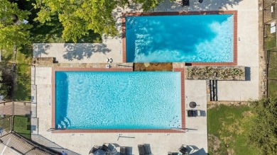 Luxuriously Updated 1 Bed, 1 Bath Condo--Upstairs corner unit on Stevens Park Golf Course in Texas - for sale on GolfHomes.com, golf home, golf lot