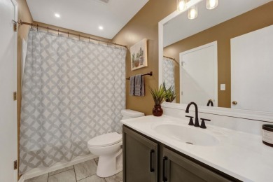 This beautifully updated 3-bedroom end-unit townhome in on Broken Arrow Golf Club in Illinois - for sale on GolfHomes.com, golf home, golf lot
