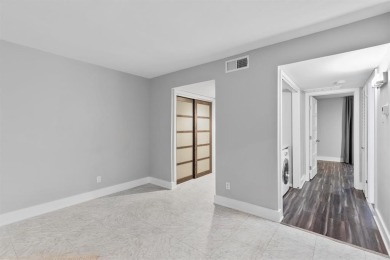 Luxuriously Updated 1 Bed, 1 Bath Condo--Upstairs corner unit on Stevens Park Golf Course in Texas - for sale on GolfHomes.com, golf home, golf lot
