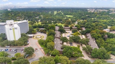 Luxuriously Updated 1 Bed, 1 Bath Condo--Upstairs corner unit on Stevens Park Golf Course in Texas - for sale on GolfHomes.com, golf home, golf lot