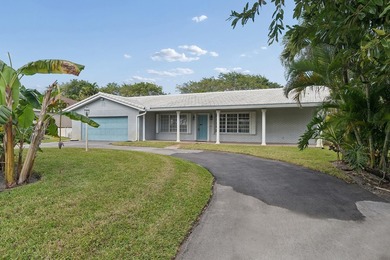 Welcome to an exceptional opportunity in Sherwood Park. This 3 on Lakeview Golf Club in Florida - for sale on GolfHomes.com, golf home, golf lot