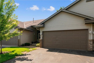 Great Townhome has good size front entry with closet and access on The Ponds Golf Club in Minnesota - for sale on GolfHomes.com, golf home, golf lot