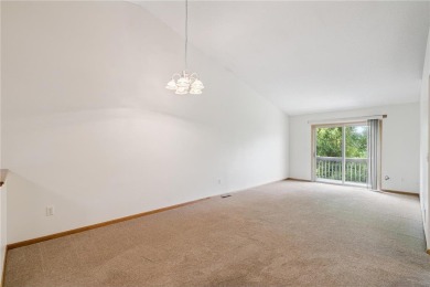 Great Townhome has good size front entry with closet and access on The Ponds Golf Club in Minnesota - for sale on GolfHomes.com, golf home, golf lot