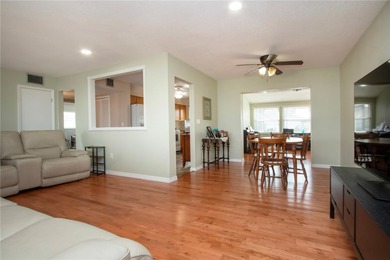 Such a cream puff!  Spotless 2 bedroom/ 2 bath single family on North Lakes Golf Course in Florida - for sale on GolfHomes.com, golf home, golf lot