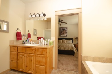 Welcome to 1910 Belknap Loop! Situated in the highly on Hunters Point Golf Club in Idaho - for sale on GolfHomes.com, golf home, golf lot