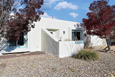 Comfortable 3-bedroom, 2-bath home in Cochiti Lake with a on Pueblo de Cochiti Golf Course in New Mexico - for sale on GolfHomes.com, golf home, golf lot