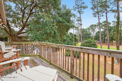 Top-floor condo in Colony 1 golf community is move-in ready! on Oyster Bay Golf Links in North Carolina - for sale on GolfHomes.com, golf home, golf lot