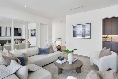 BRAND NEW, JUST COMPLETED--this 5-bedroom, 6.5-bath estate by on Palm Beach Gardens Golf Course in Florida - for sale on GolfHomes.com, golf home, golf lot