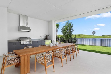 BRAND NEW, JUST COMPLETED--this 5-bedroom, 6.5-bath estate by on Palm Beach Gardens Golf Course in Florida - for sale on GolfHomes.com, golf home, golf lot