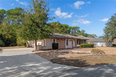 Don't miss this exceptional two-bedroom, two-bath extra-large on Sugarmill Woods Golf and Country Club in Florida - for sale on GolfHomes.com, golf home, golf lot