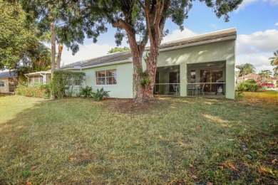 Wonderful opportunity to own a beautiful 3 bedroom, 2 bath villa on The Wanderers Club in Florida - for sale on GolfHomes.com, golf home, golf lot