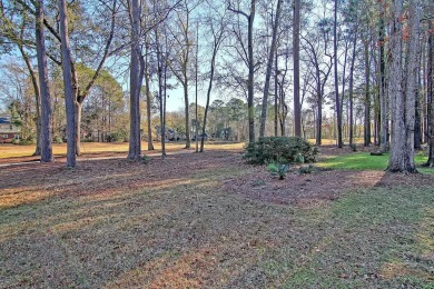 Welcome home to 8614 Arthur Hills Circle in the gated golf on Coosaw Creek Country Club in South Carolina - for sale on GolfHomes.com, golf home, golf lot