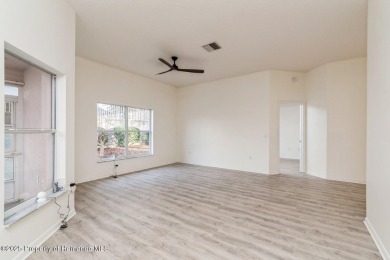 UPDATED, delightful 2 bedroom, PLUS a flex room, 2 bath, 1400+/- on Twisted Oaks Golf Club in Florida - for sale on GolfHomes.com, golf home, golf lot