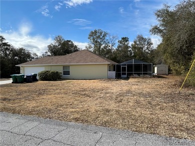 Beautiful modern Citrus Springs 3 bedrooms 2 bathrooms pool home on Citrus Springs Country Club in Florida - for sale on GolfHomes.com, golf home, golf lot