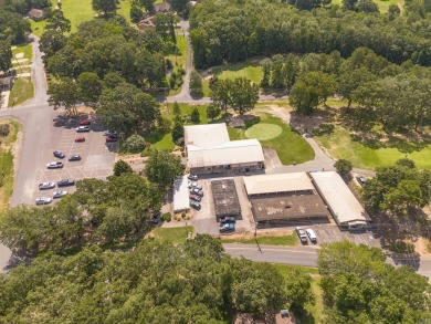 Modern Home in a Resort-Style Community Near Downtown Hot on Diamondhead Golf and Country Club in Arkansas - for sale on GolfHomes.com, golf home, golf lot