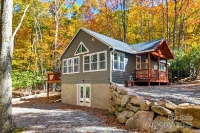 Welcome to The Wolves Den--a turnkey, fully furnished mountain on Beech Mountain Club in North Carolina - for sale on GolfHomes.com, golf home, golf lot