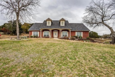 What a beautiful drive up this home has! Not only do you wind on The Retreat in Texas - for sale on GolfHomes.com, golf home, golf lot