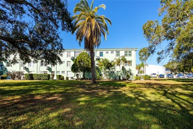 STUNNING CORNER UNIT & GOLFER'S DREAM!This completely remodeled on On Top Of The World Golf Course in Florida - for sale on GolfHomes.com, golf home, golf lot