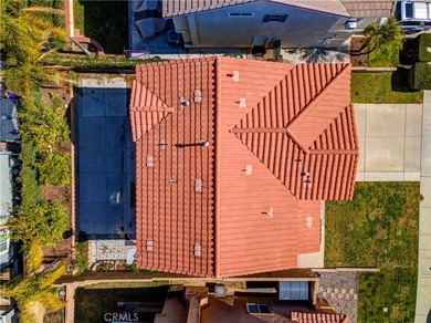 Welcome to this charming 3-bedroom, 2.5-bathroom home located in on Sierra Lakes Golf Club in California - for sale on GolfHomes.com, golf home, golf lot