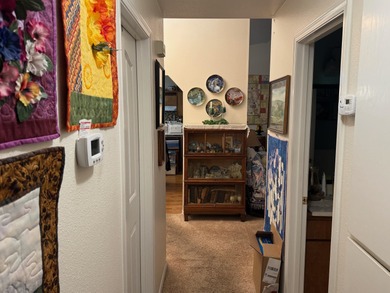 Nice, well established Golf Access Home.  Three Bedrooms, 2 on Lake Shastina Golf Course in California - for sale on GolfHomes.com, golf home, golf lot