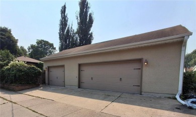 This is one of those WOW homes and WOW locations. Nestled in the on Como Golf Course in Minnesota - for sale on GolfHomes.com, golf home, golf lot