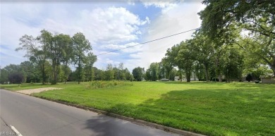 Great residential lot across from Trumbull Country Club. Perfect on Trumbull Country Club in Ohio - for sale on GolfHomes.com, golf home, golf lot