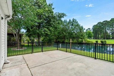 Welcome to this charming 2-bedroom, 2-bath ranch-style patio on Heron Point Golf Club in South Carolina - for sale on GolfHomes.com, golf home, golf lot