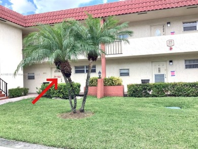 Great location!  Gorgeous 2 /2 condo located in the 1st floor on Hollybrook Golf and Tennis Club  in Florida - for sale on GolfHomes.com, golf home, golf lot