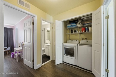 Beautifully maintained 2-bedroom townhouse-style condo with a on Raintree Golf Course in New Jersey - for sale on GolfHomes.com, golf home, golf lot