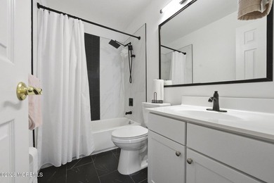 Beautifully maintained 2-bedroom townhouse-style condo with a on Raintree Golf Course in New Jersey - for sale on GolfHomes.com, golf home, golf lot