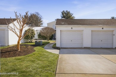 Beautifully maintained 2-bedroom townhouse-style condo with a on Raintree Golf Course in New Jersey - for sale on GolfHomes.com, golf home, golf lot