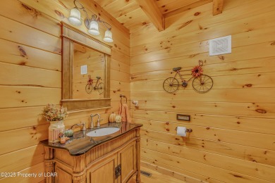 Stunning custom-built log chalet in desirable Eagle Rock Resort on Eagle Rock Golf and Ski Resort in Pennsylvania - for sale on GolfHomes.com, golf home, golf lot